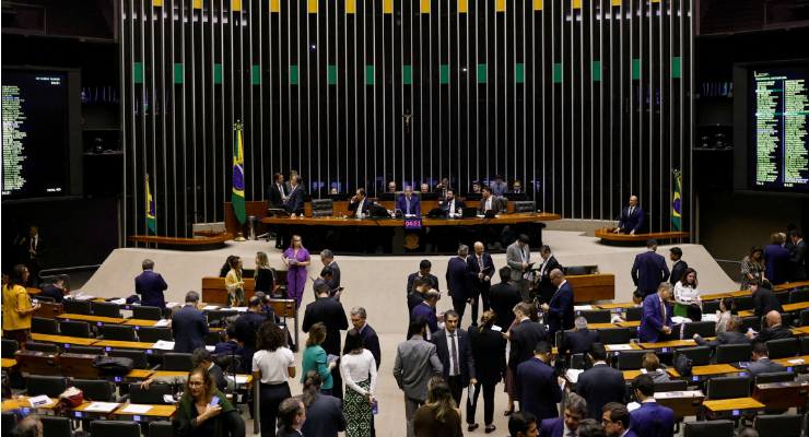 70% DESAPROVAM ATUAÇÃO DA CÂMARA DOS DEPUTADOS; 59% DO SENADO E 44% DO STF, DIZ IPESPE